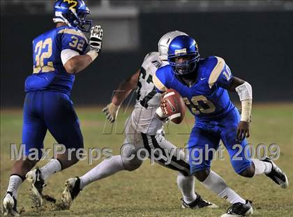 Thumbnail 3 in De La Salle vs. Crenshaw (CIF State Open Division Final) photogallery.