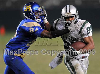 Thumbnail 1 in De La Salle vs. Crenshaw (CIF State Open Division Final) photogallery.
