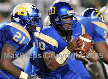 Thumbnail 3 in De La Salle vs. Crenshaw (CIF State Open Division Final) photogallery.