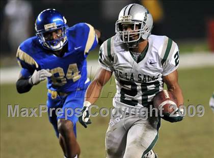 Thumbnail 1 in De La Salle vs. Crenshaw (CIF State Open Division Final) photogallery.