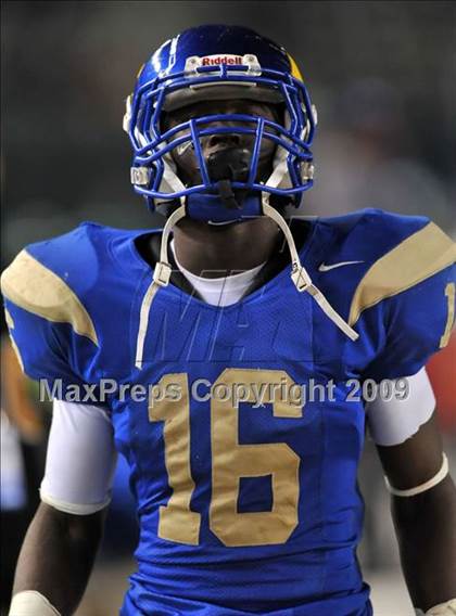 Thumbnail 3 in De La Salle vs. Crenshaw (CIF State Open Division Final) photogallery.