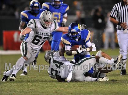 Thumbnail 3 in De La Salle vs. Crenshaw (CIF State Open Division Final) photogallery.