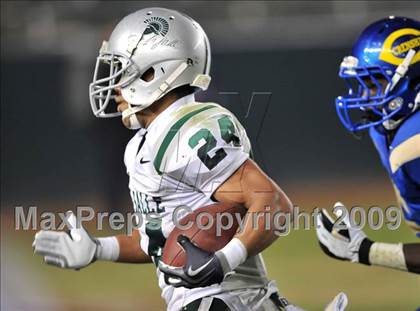 Thumbnail 3 in De La Salle vs. Crenshaw (CIF State Open Division Final) photogallery.