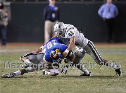Thumbnail 2 in De La Salle vs. Crenshaw (CIF State Open Division Final) photogallery.