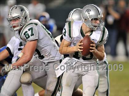 Thumbnail 2 in De La Salle vs. Crenshaw (CIF State Open Division Final) photogallery.