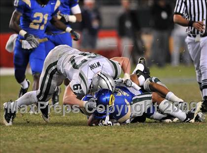 Thumbnail 2 in De La Salle vs. Crenshaw (CIF State Open Division Final) photogallery.