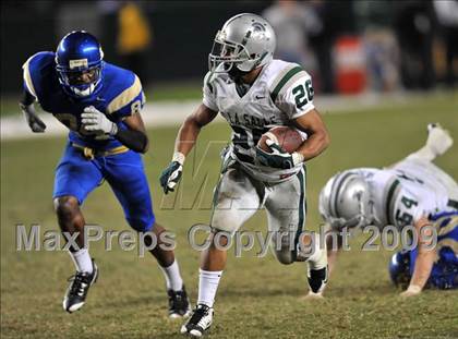 Thumbnail 2 in De La Salle vs. Crenshaw (CIF State Open Division Final) photogallery.