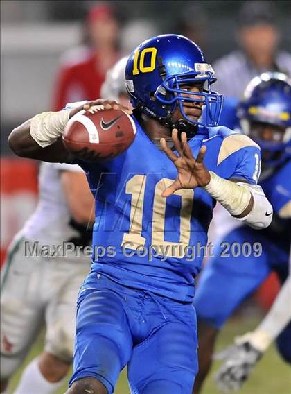 Thumbnail 1 in De La Salle vs. Crenshaw (CIF State Open Division Final) photogallery.