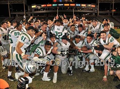 Thumbnail 2 in De La Salle vs. Crenshaw (CIF State Open Division Final) photogallery.