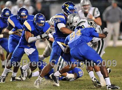 Thumbnail 3 in De La Salle vs. Crenshaw (CIF State Open Division Final) photogallery.