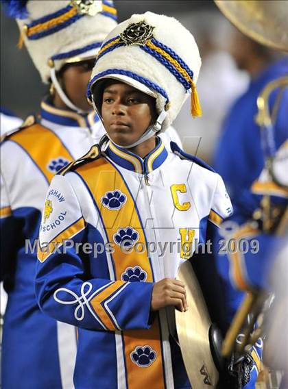 Thumbnail 1 in De La Salle vs. Crenshaw (CIF State Open Division Final) photogallery.
