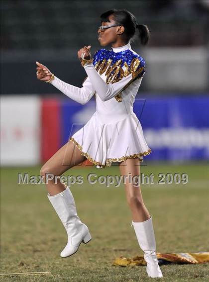 Thumbnail 2 in De La Salle vs. Crenshaw (CIF State Open Division Final) photogallery.