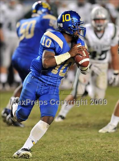 Thumbnail 1 in De La Salle vs. Crenshaw (CIF State Open Division Final) photogallery.