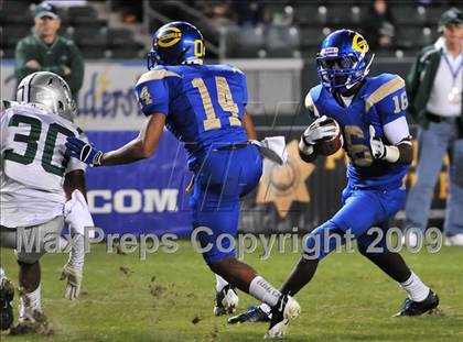 Thumbnail 3 in De La Salle vs. Crenshaw (CIF State Open Division Final) photogallery.