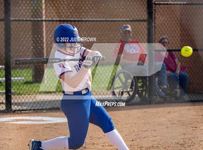 Thumbnail 3 in Penn vs. Roncalli (Carmel Invitational) photogallery.