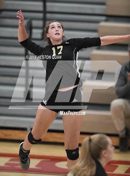 Thumbnail 3 in JSerra Catholic @ Orange Lutheran photogallery.
