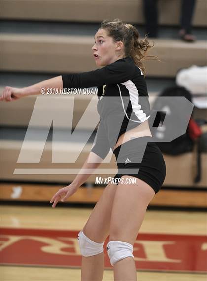 Thumbnail 3 in JSerra Catholic @ Orange Lutheran photogallery.