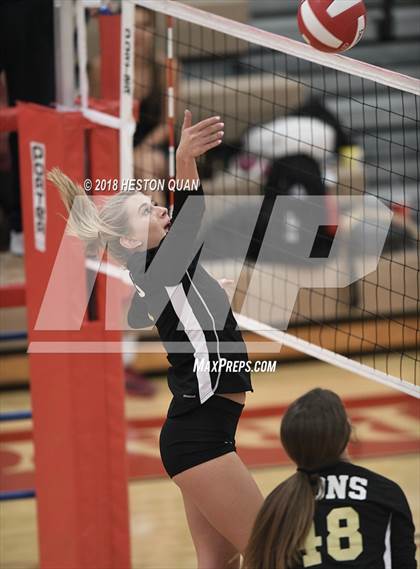 Thumbnail 2 in JSerra Catholic @ Orange Lutheran photogallery.