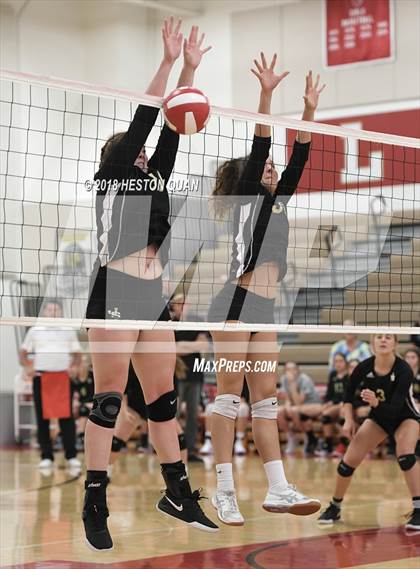 Thumbnail 2 in JSerra Catholic @ Orange Lutheran photogallery.