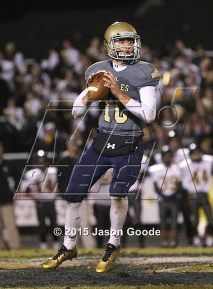 Thumbnail 3 in Hendersonville @ Independence (TSSAA Division I Class 5A 2nd Round) photogallery.