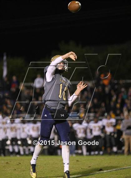 Thumbnail 2 in Hendersonville @ Independence (TSSAA Division I Class 5A 2nd Round) photogallery.