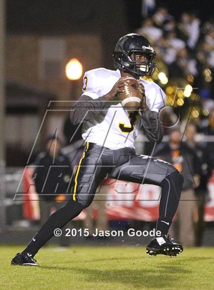 Thumbnail 3 in Hendersonville @ Independence (TSSAA Division I Class 5A 2nd Round) photogallery.