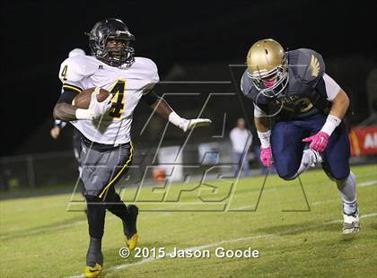 Thumbnail 3 in Hendersonville @ Independence (TSSAA Division I Class 5A 2nd Round) photogallery.
