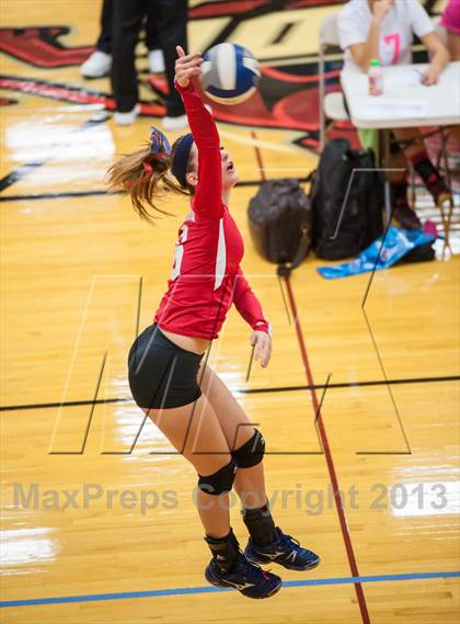 Thumbnail 3 in East Lyme vs Frontier Regional (2013 Volleyhall Classic) photogallery.