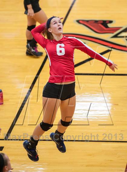 Thumbnail 2 in East Lyme vs Frontier Regional (2013 Volleyhall Classic) photogallery.