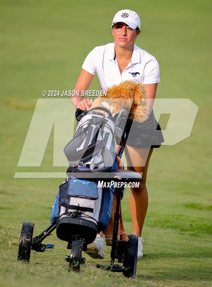 Thumbnail 2 in UIL Golf 5A Region 4 District 31 Tournament photogallery.