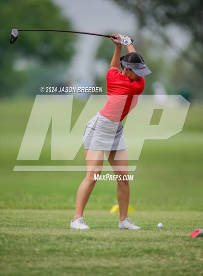 Thumbnail 2 in UIL Golf 5A Region 4 District 31 Tournament photogallery.