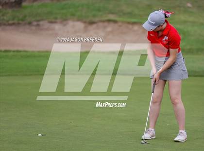 Thumbnail 3 in UIL Golf 5A Region 4 District 31 Tournament photogallery.