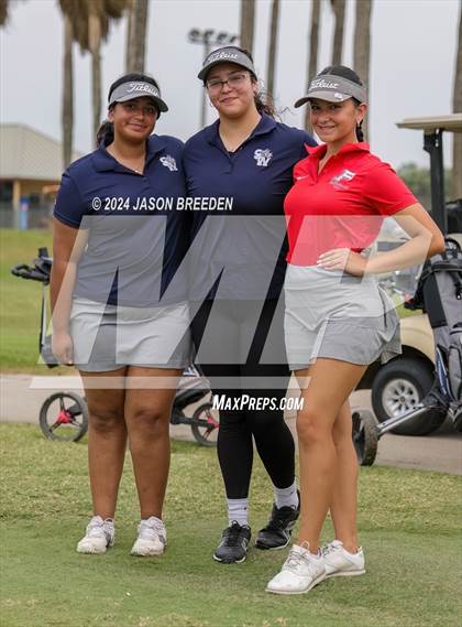 Thumbnail 2 in UIL Golf 5A Region 4 District 31 Tournament photogallery.