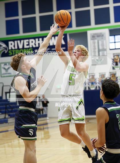 Thumbnail 3 in Syracuse @ Ridgeline (Sophomore) photogallery.
