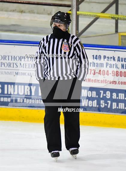 Thumbnail 3 in Newton/Lenape @ Morris Catholic photogallery.