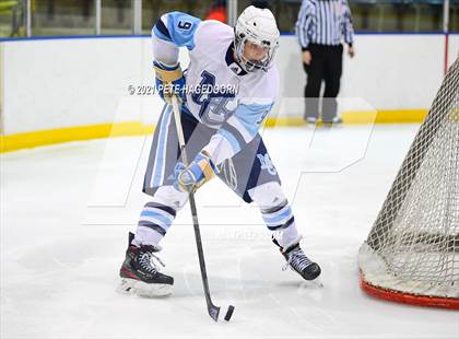 Thumbnail 2 in Newton/Lenape @ Morris Catholic photogallery.
