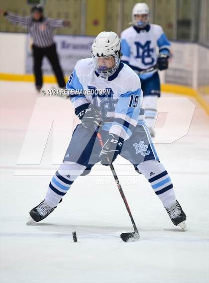 Thumbnail 2 in Newton/Lenape @ Morris Catholic photogallery.
