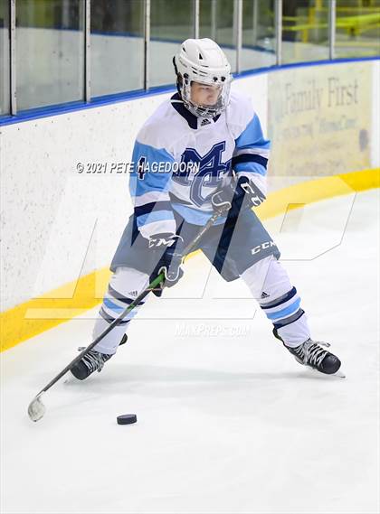 Thumbnail 1 in Newton/Lenape @ Morris Catholic photogallery.