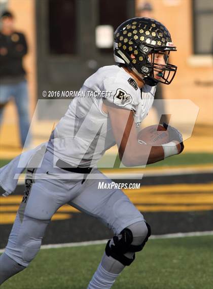 Thumbnail 2 in Blue Valley vs. Derby (KSHSAA 6A Final) photogallery.