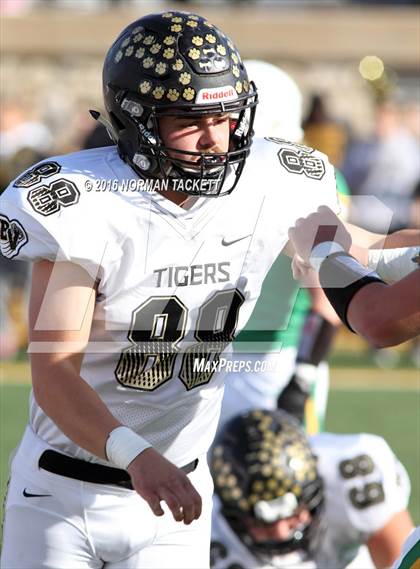 Thumbnail 1 in Blue Valley vs. Derby (KSHSAA 6A Final) photogallery.