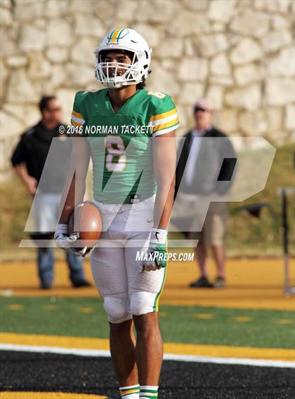 Thumbnail 2 in Blue Valley vs. Derby (KSHSAA 6A Final) photogallery.