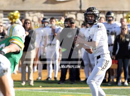 Thumbnail 2 in Blue Valley vs. Derby (KSHSAA 6A Final) photogallery.