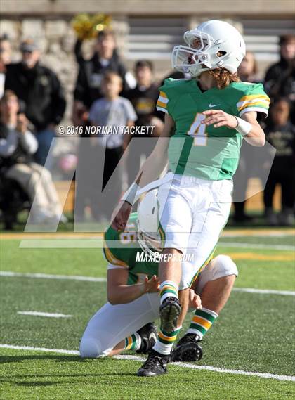 Thumbnail 1 in Blue Valley vs. Derby (KSHSAA 6A Final) photogallery.