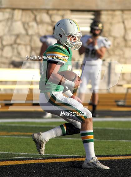Thumbnail 2 in Blue Valley vs. Derby (KSHSAA 6A Final) photogallery.