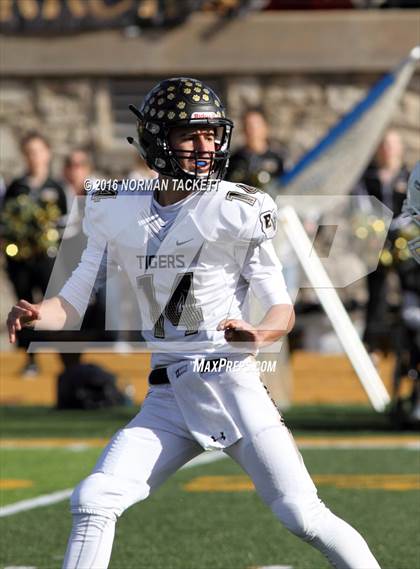 Thumbnail 1 in Blue Valley vs. Derby (KSHSAA 6A Final) photogallery.