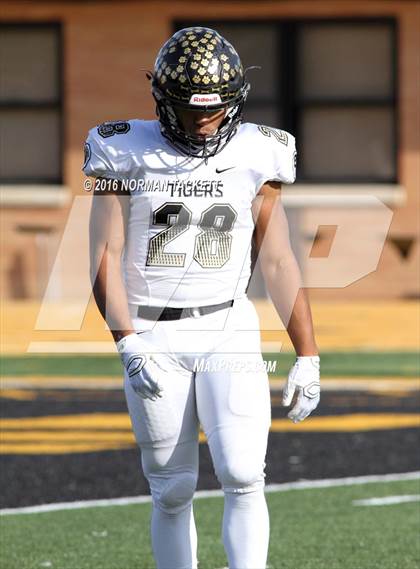 Thumbnail 3 in Blue Valley vs. Derby (KSHSAA 6A Final) photogallery.