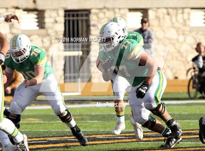 Thumbnail 2 in Blue Valley vs. Derby (KSHSAA 6A Final) photogallery.