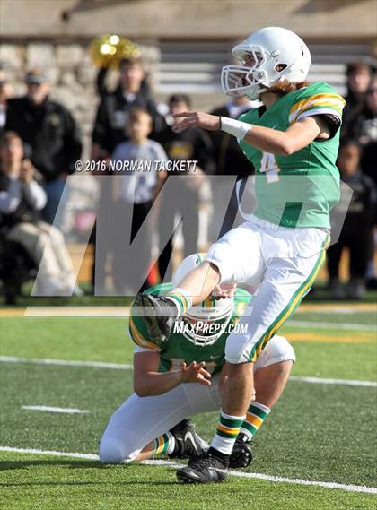 Thumbnail 3 in Blue Valley vs. Derby (KSHSAA 6A Final) photogallery.