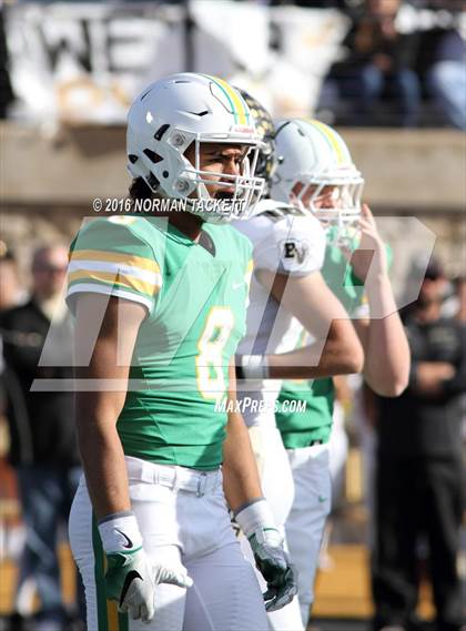 Thumbnail 2 in Blue Valley vs. Derby (KSHSAA 6A Final) photogallery.