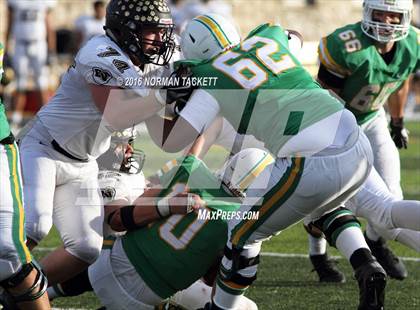 Thumbnail 2 in Blue Valley vs. Derby (KSHSAA 6A Final) photogallery.